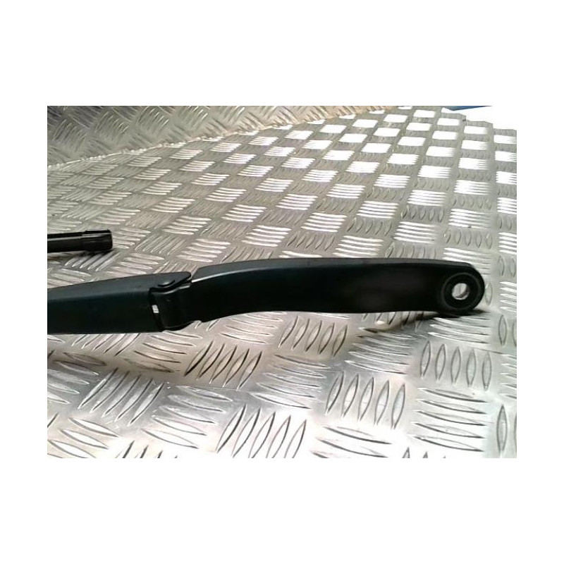 Bras essuie glace avant gauche RENAULT MEGANE 4 PHASE 2 d’occasion