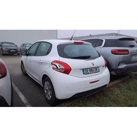 Platine feu arriere gauche PEUGEOT 208 1 PHASE 1 d’occasion