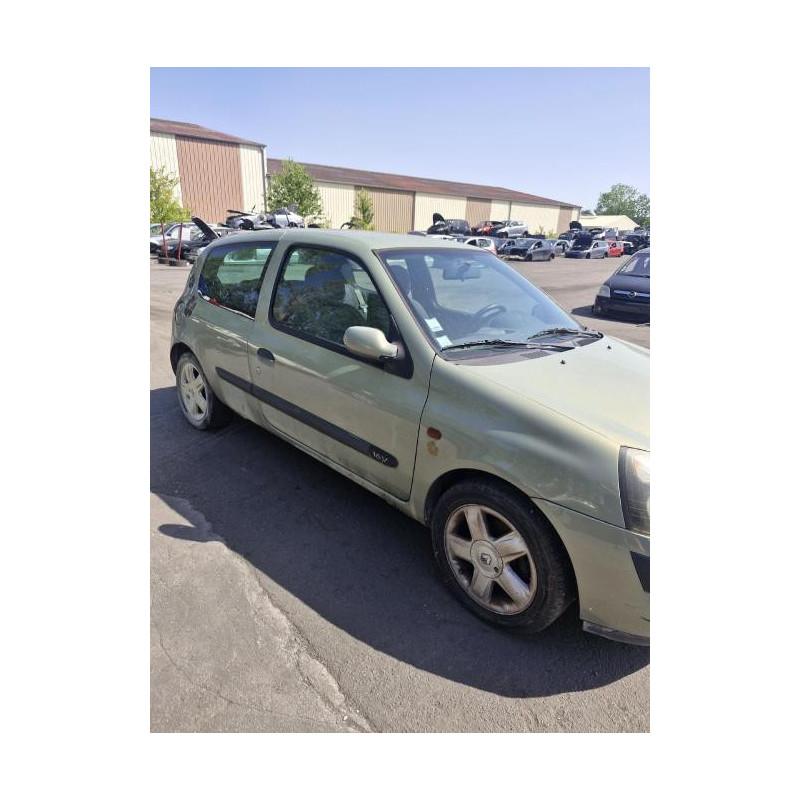Platine feu arriere gauche RENAULT CLIO 2 PHASE 2 d’occasion
