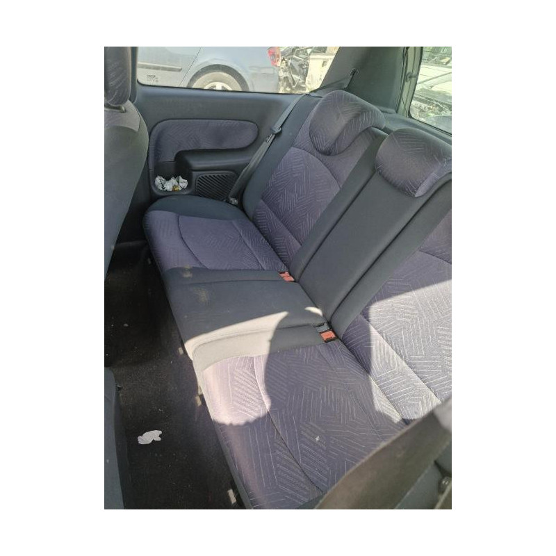 Platine feu arriere gauche RENAULT CLIO 2 PHASE 2 d’occasion