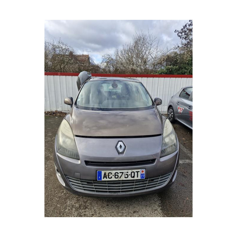 Support de pare chocs arriere RENAULT GRAND SCENIC 3 PHASE 1 d’occasion