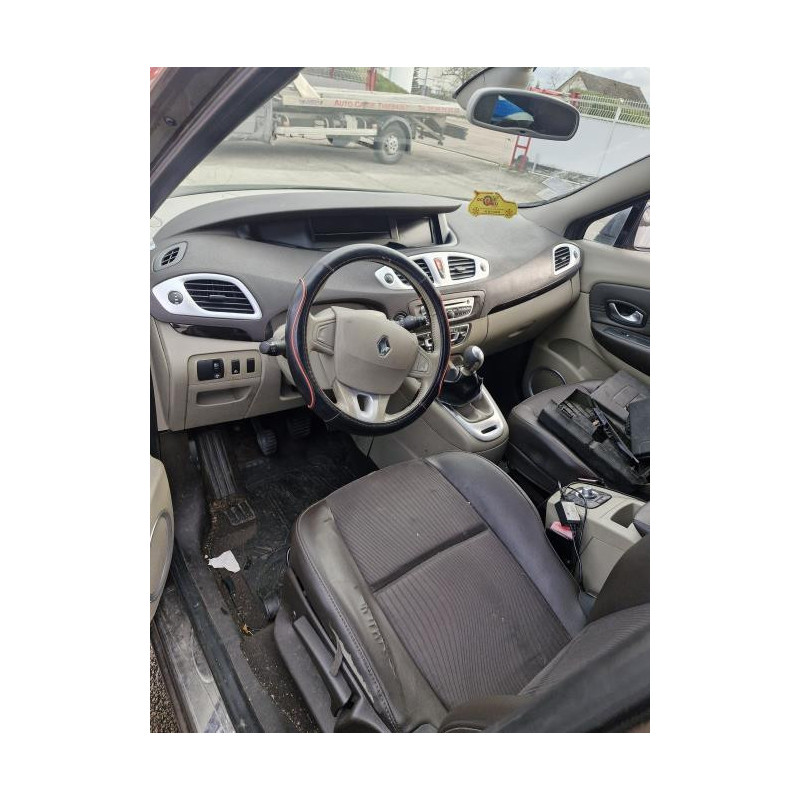 Support de pare chocs arriere RENAULT GRAND SCENIC 3 PHASE 1 d’occasion
