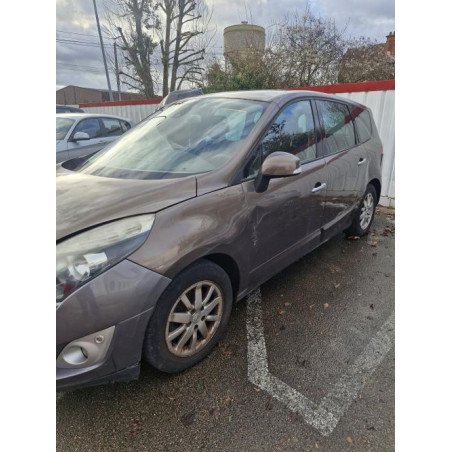 Support de pare chocs arriere RENAULT GRAND SCENIC 3 PHASE 1 d’occasion