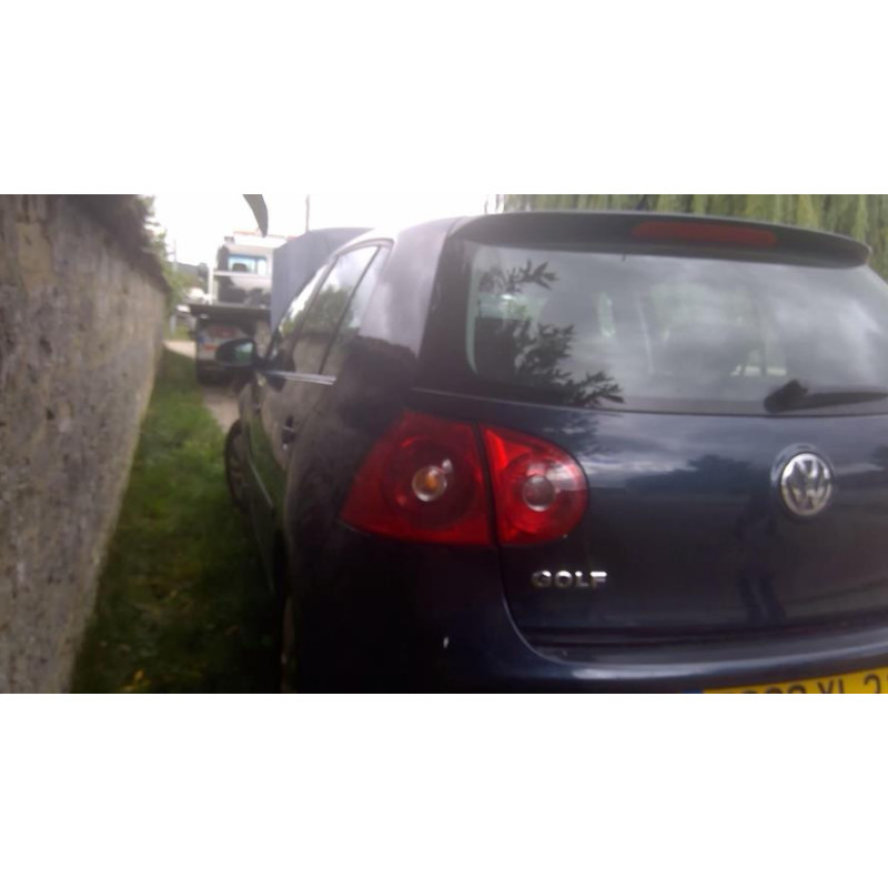 Platine feu arriere droit VOLKSWAGEN GOLF 5 d’occasion