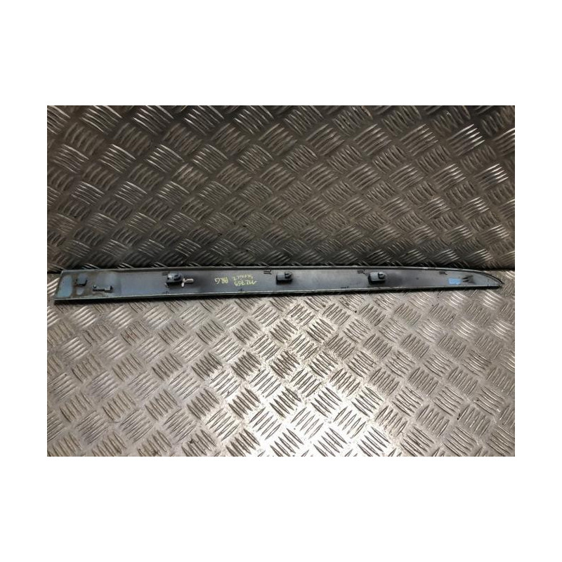 Baguette de porte arriere gauche  RENAULT SCENIC 2 PHASE 2 d’occasion