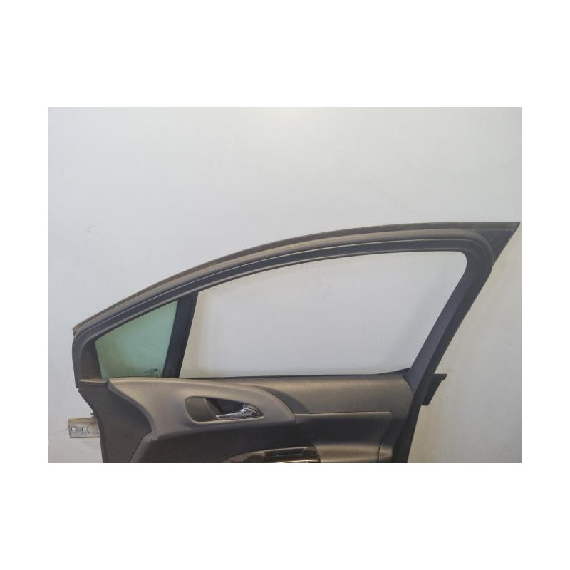 Porte avant droit OPEL MERIVA B PHASE 1 d’occasion
