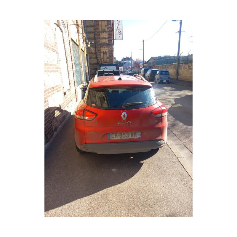 Pare boue avant droit RENAULT CLIO 4 PHASE 1 BREAK d’occasion