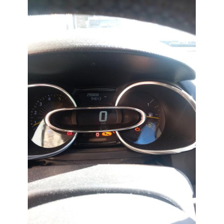 Pare boue avant droit RENAULT CLIO 4 PHASE 1 BREAK d’occasion