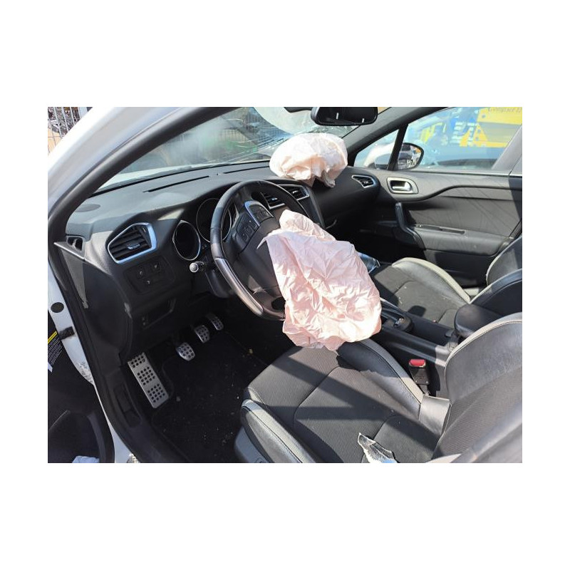 Support de pare chocs arriere CITROEN DS4 PHASE 1 d’occasion