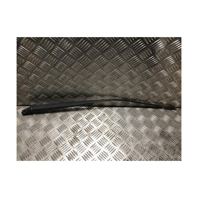 Bras essuie glace avant droit RENAULT CLIO 3 PHASE 2 d’occasion