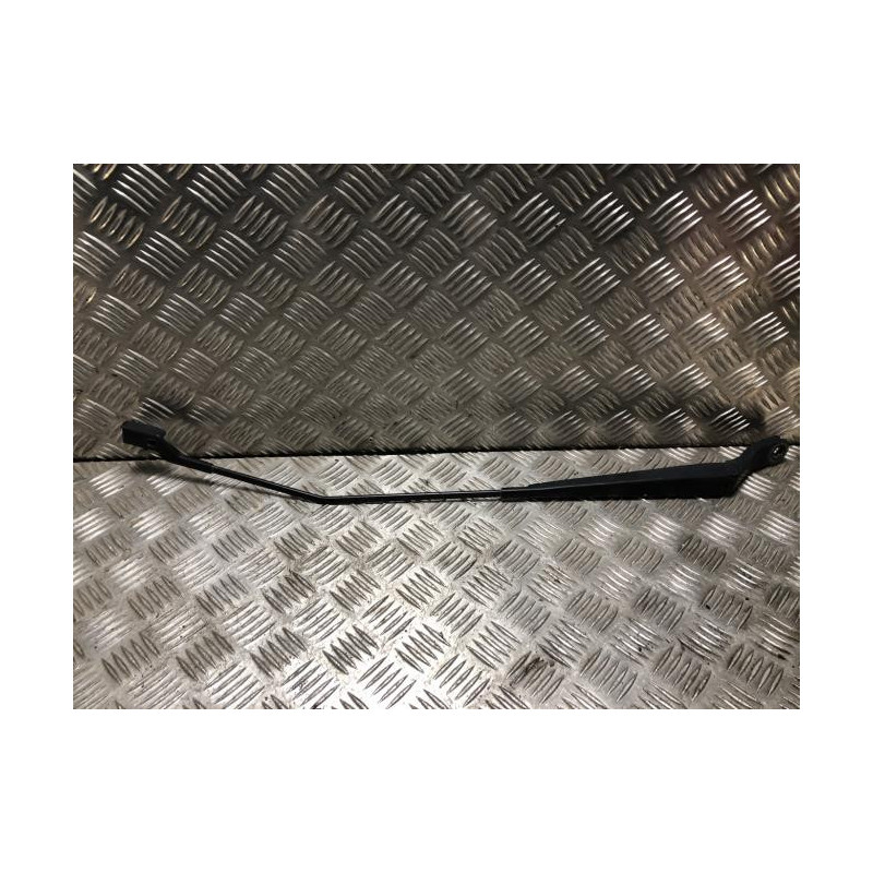 Bras essuie glace avant droit RENAULT TWINGO 2 PHASE 2 d’occasion
