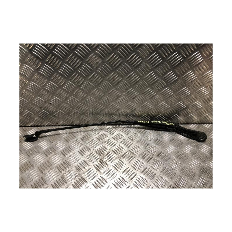 Bras essuie glace avant droit PEUGEOT 308 2 SW PHASE 2 BREAK d’occasion