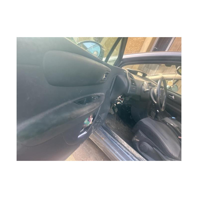 Feu de pare choc arriere gauche CITROEN C4 1 PHASE 1 COUPE d’occasion