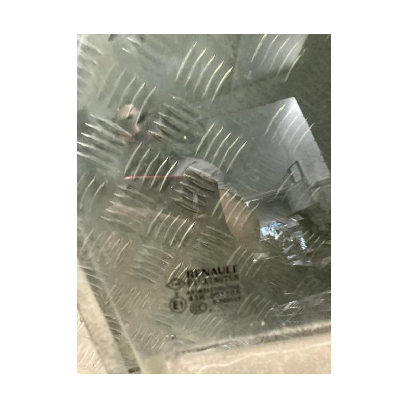 Vitre arriere droit RENAULT CAPTUR 1 PHASE 1 d’occasion
