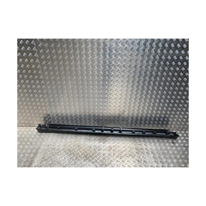 Bas de caisse droit RENAULT MEGANE 5 d’occasion