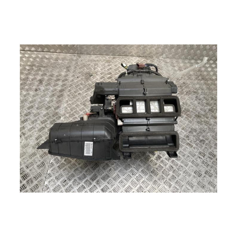 Bloc chauffage HONDA CIVIC 8 PHASE 2 d’occasion