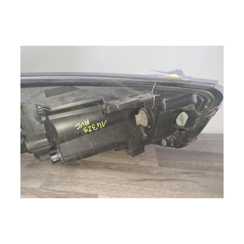 Optique avant principal gauche (feux)(phare) KIA RIO 4 PHASE 1 d’occasion