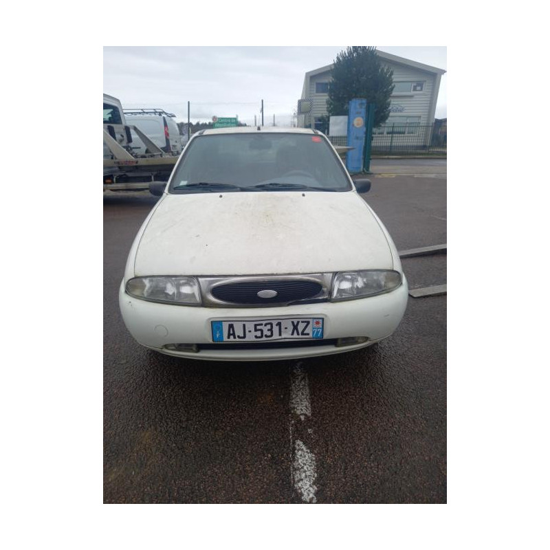 Platine feu arriere gauche FORD FIESTA 4 PHASE 1 d’occasion