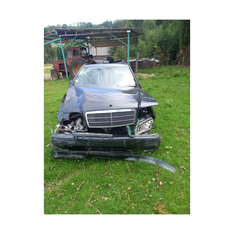 Platine feu arriere gauche MERCEDES CLASSE C 202 PHASE 2 d’occasion
