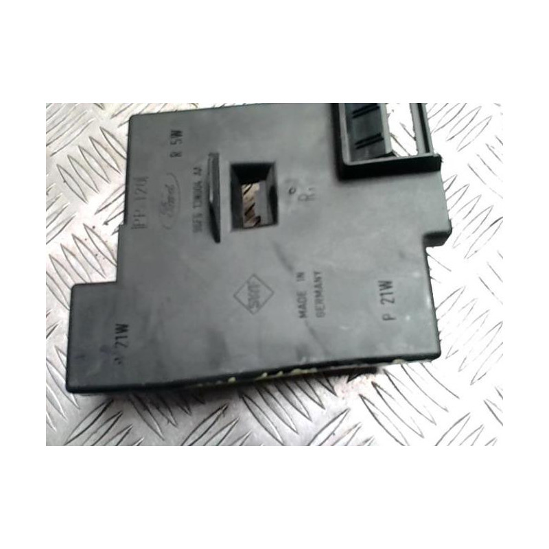 Platine feu arriere droit FORD FIESTA 4 PHASE 1 d’occasion