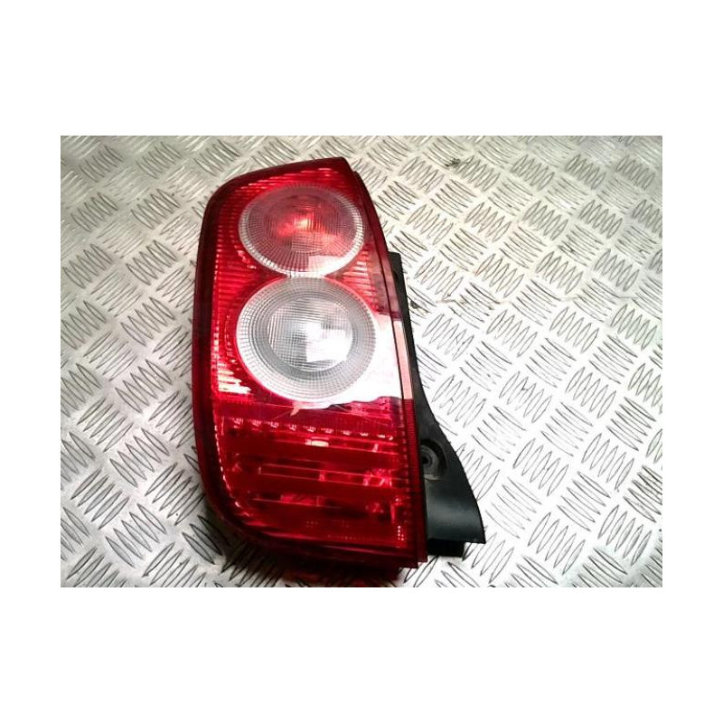 Feu arriere principal gauche (feux) NISSAN MICRA 3 PHASE 1 d’occasion