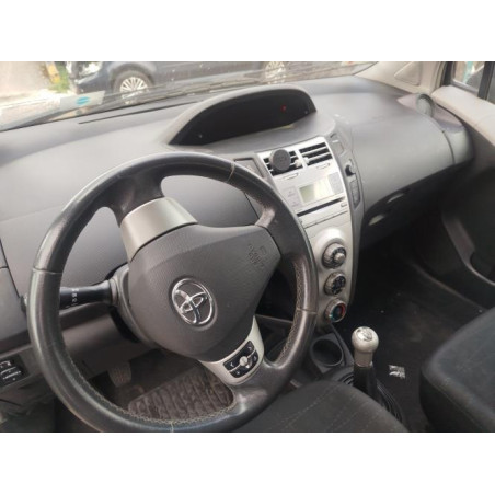 Feu arriere principal droit (feux) TOYOTA YARIS 2 PHASE 1 d’occasion