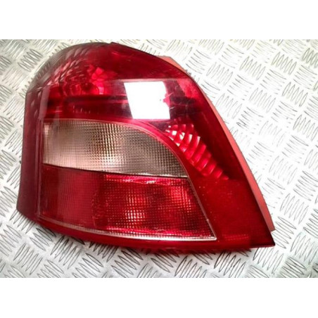 Feu arriere principal gauche (feux) TOYOTA YARIS 2 PHASE 1 d’occasion