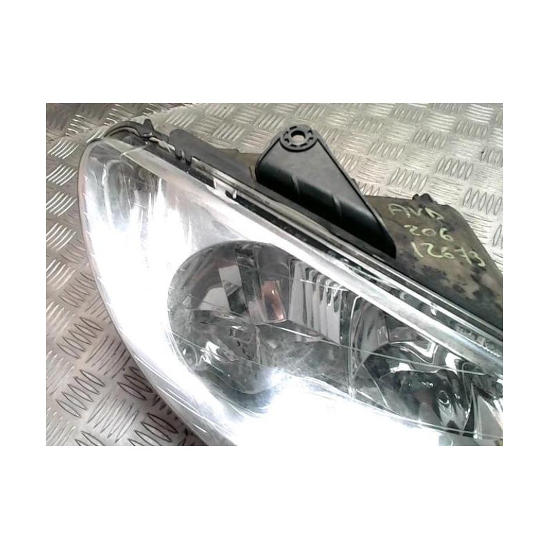 Optique avant principal droit (feux)(phare) PEUGEOT 206 PHASE 2 d’occasion