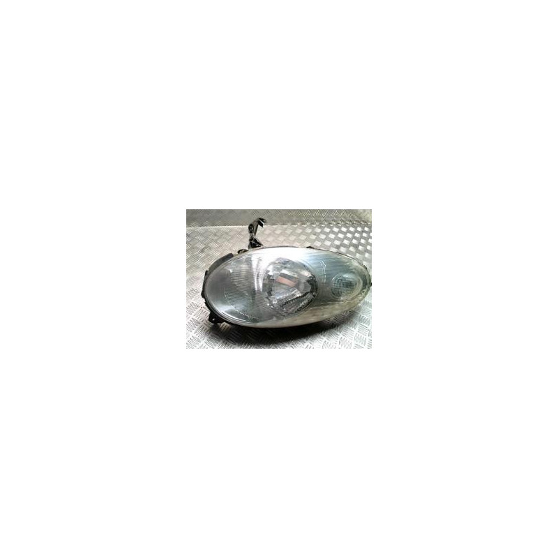 Optique avant principal droit (feux)(phare) NISSAN MICRA 3 PHASE 1 d’occasion