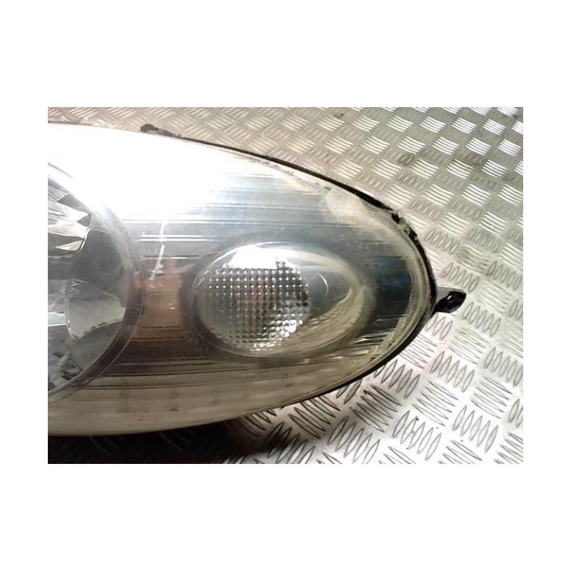 Optique avant principal droit (feux)(phare) NISSAN MICRA 3 PHASE 1 d’occasion