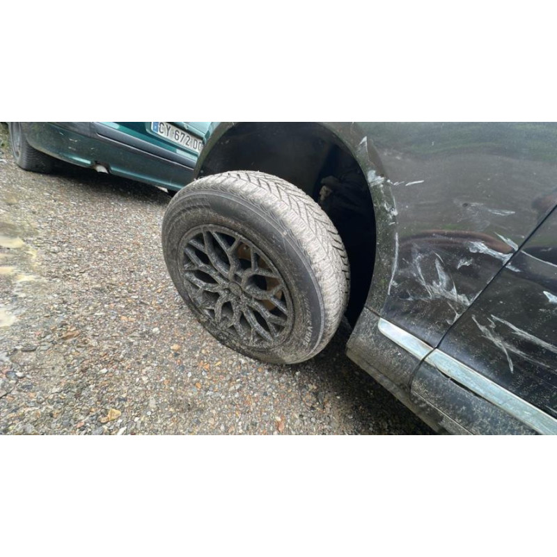 Charniere de capot VOLKSWAGEN TOUAREG 1 PHASE 2 d’occasion