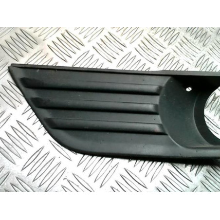 Enjoliveur anti brouillard FORD FOCUS 2 PHASE 1 BREAK d’occasion