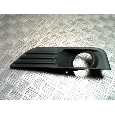 Enjoliveur anti brouillard FORD FOCUS 2 PHASE 1 BREAK d’occasion
