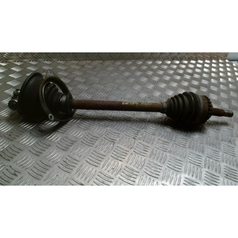 Cardan gauche (transmission) RENAULT CLIO 2 PHASE 2 d’occasion
