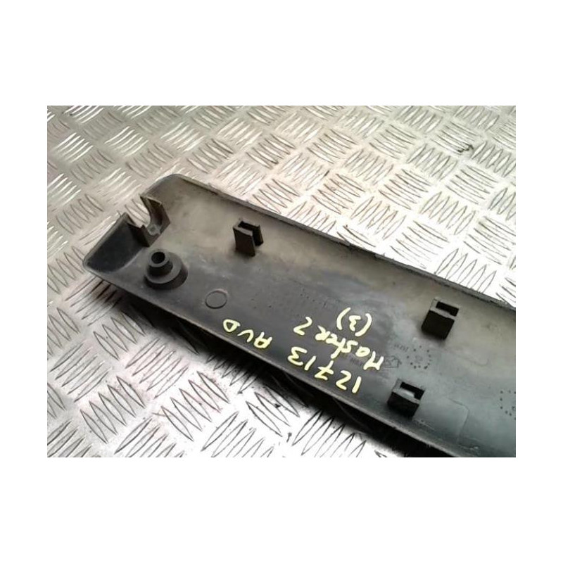 Baguette de porte avant droite RENAULT MASTER 2 PHASE 2 d’occasion