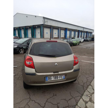 Ceinture avant gauche RENAULT CLIO 3 PHASE 1 d’occasion