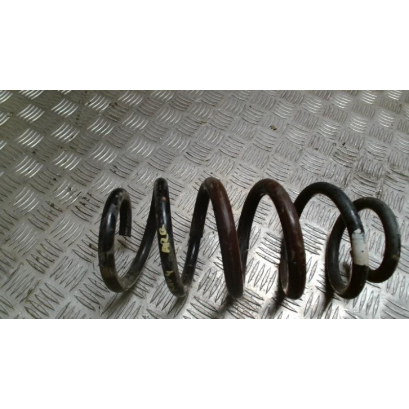 Ressort de suspension arriere gauche TOYOTA RAV4 3 PHASE 3 d’occasion