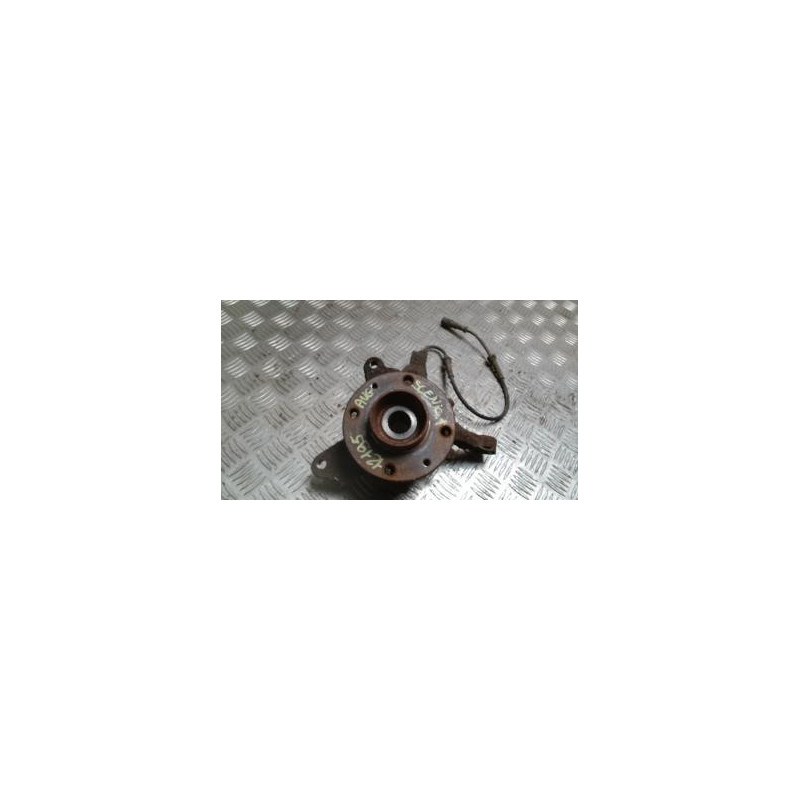 Fusee avant gauche RENAULT SCENIC 1 PHASE 2 d’occasion