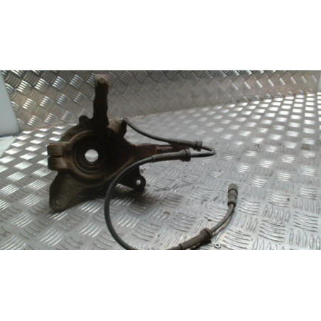 Fusee avant gauche RENAULT SCENIC 1 PHASE 2 d’occasion