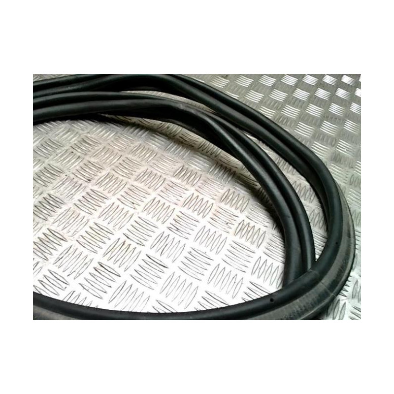 Joint de coffre RENAULT CLIO 4 PHASE 2 d’occasion