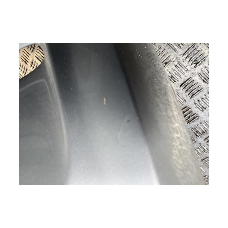 Pare choc avant FORD FIESTA 6 PHASE 1 d’occasion