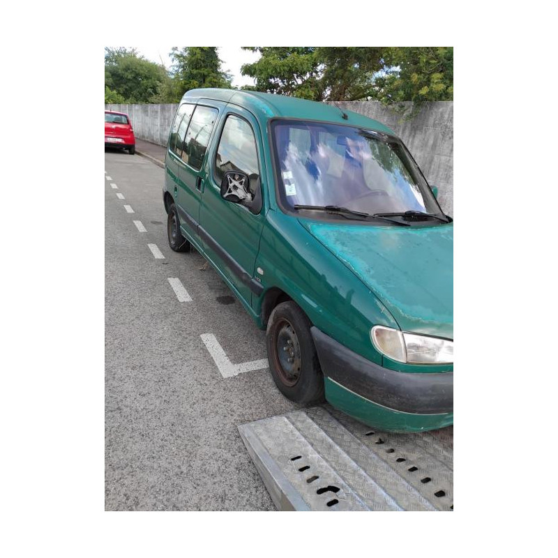 Platine feu arriere gauche PEUGEOT PARTNER 1 PHASE 1 d’occasion