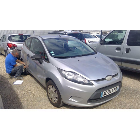 Platine feu arriere gauche FORD FIESTA 6 PHASE 1 d’occasion