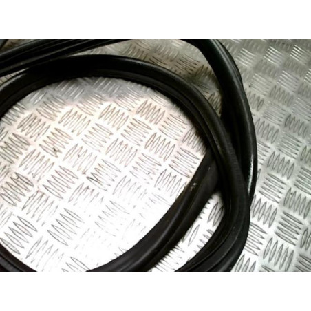 Joint de porte avant droite CITROEN BERLINGO 1 PHASE 1 d’occasion