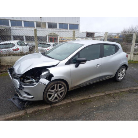 Pare choc arriere RENAULT CLIO 4 PHASE 2 d’occasion