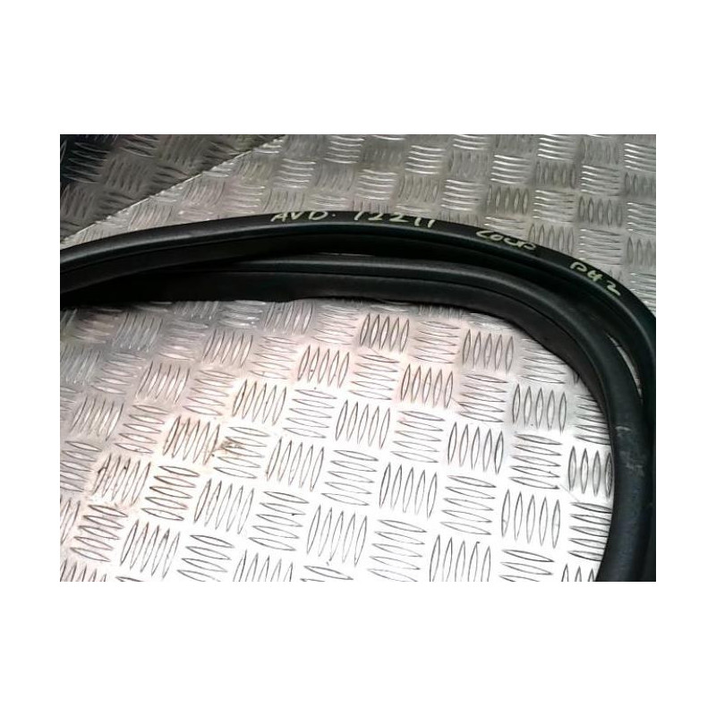 Joint de porte avant droite MERCEDES CLASSE C 204 PHASE 2 COUPE d’occasion