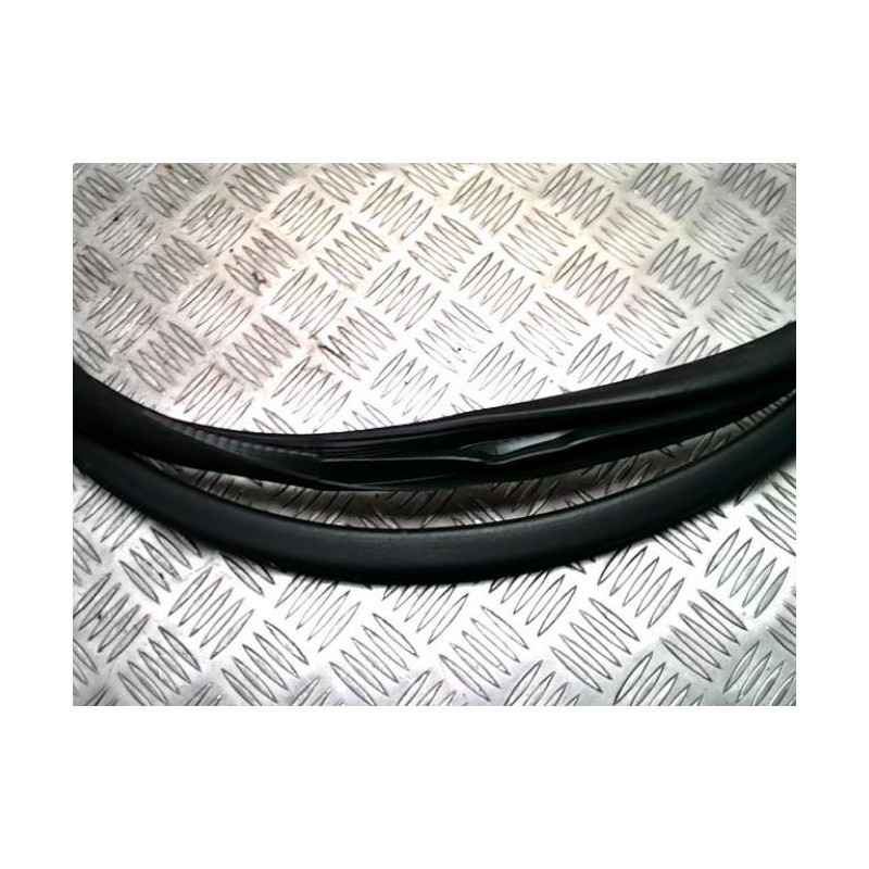 Joint de porte avant droite MERCEDES CLASSE C 204 PHASE 2 COUPE d’occasion