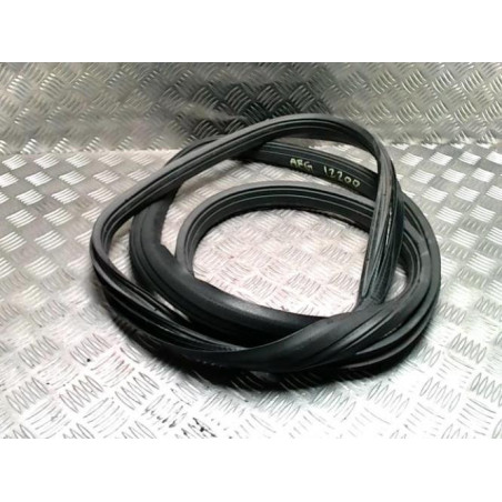 Joint de porte arriere gauche MERCEDES CLASSE M 163 PHASE 2 d’occasion