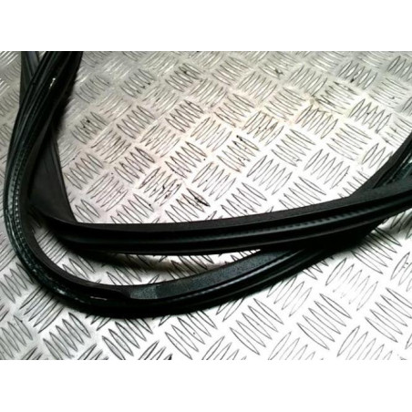 Joint de porte avant droite MERCEDES CLASSE M 163 PHASE 2 d’occasion