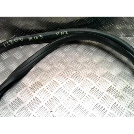 Joint de porte avant droite MERCEDES CLASSE M 163 PHASE 2 d’occasion